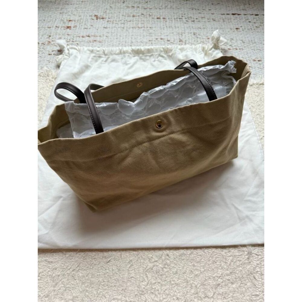 The Row Women Pre-Loved Bag Brand New Condition - Picture 2 of 4